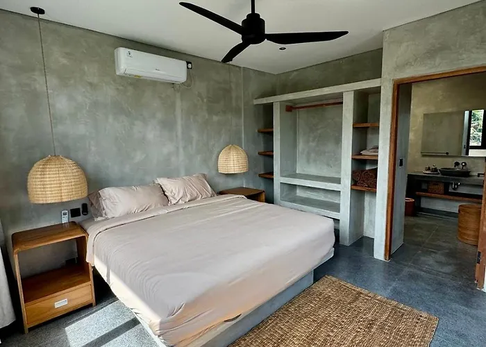 Rasmia * Uluwatu (Bali)