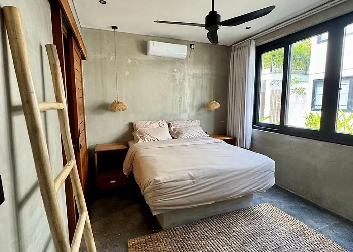 Rasmia * Uluwatu (Bali)