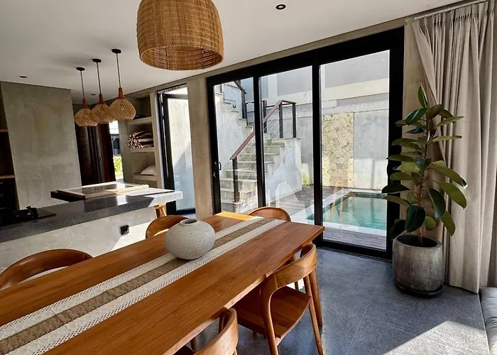 Rasmia Uluwatu (Bali)